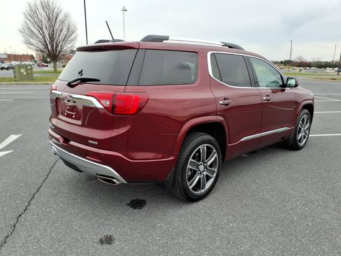 Used 2017 GMC Acadia Denali w/ Technology Package image 4