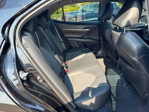 Used 2023 Toyota Camry SE w/ Cold Weather Package FWD image 25