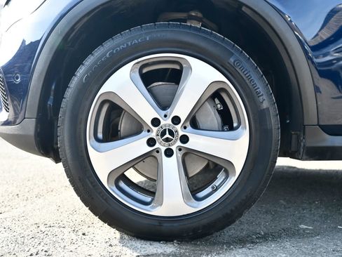 Used 2021 Mercedes-Benz GLC 300 4MATIC image 27