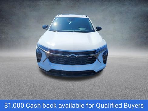 New 2026 Chevrolet Trax RS w/ Sunroof Package FWD image 2