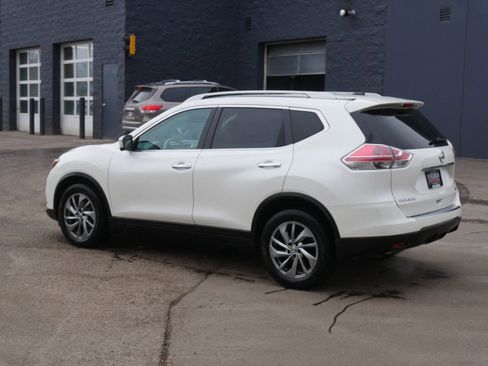 Used 2015 Nissan Rogue SL w/ SL Premium Package image 5