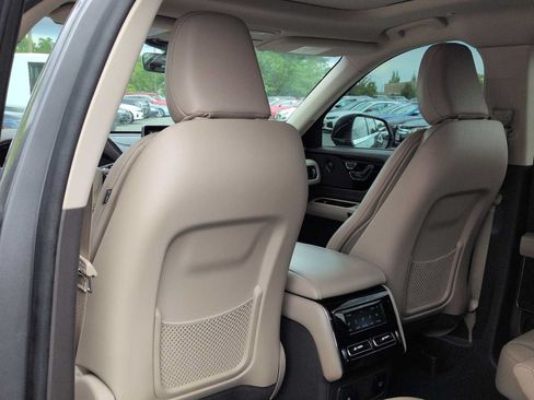 Used 2023 Lincoln Aviator Reserve w/ Equipment Group 201A AWD/4WD image 19