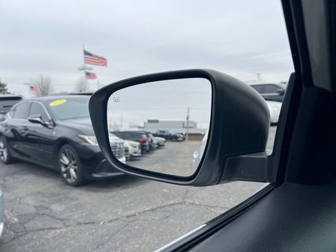 Used 2019 Nissan Rogue SV w/ Premium Package AWD/4WD image 25