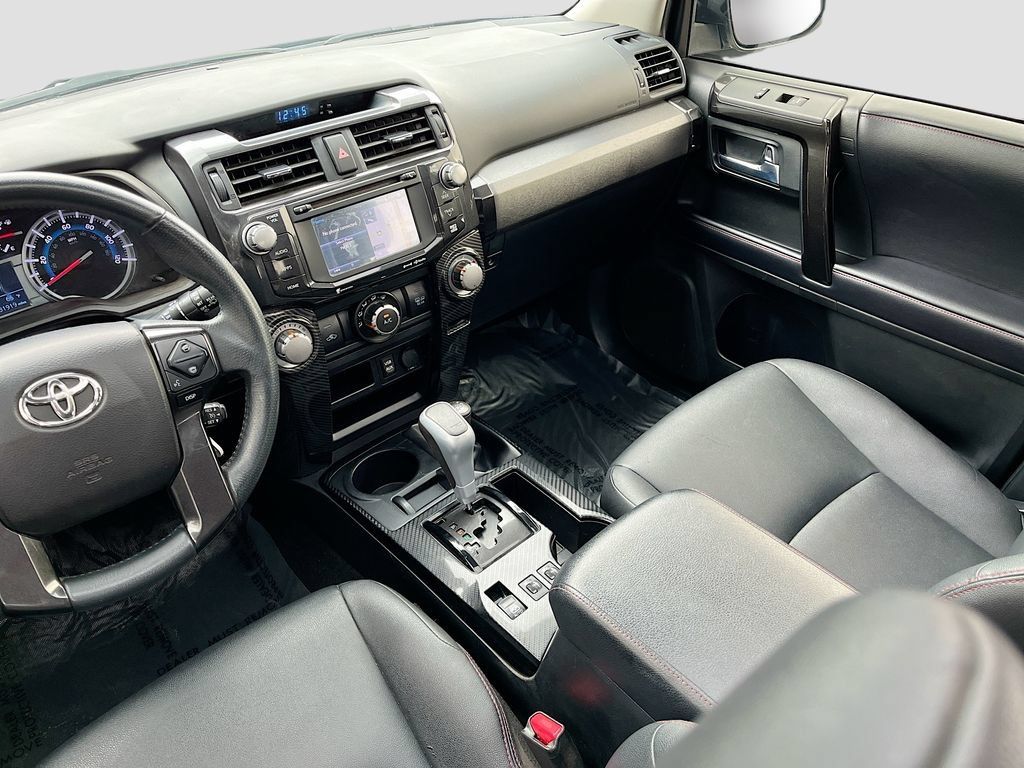 Used 2018 Toyota 4Runner TRD Off-Road Premium AWD/4WD image 24
