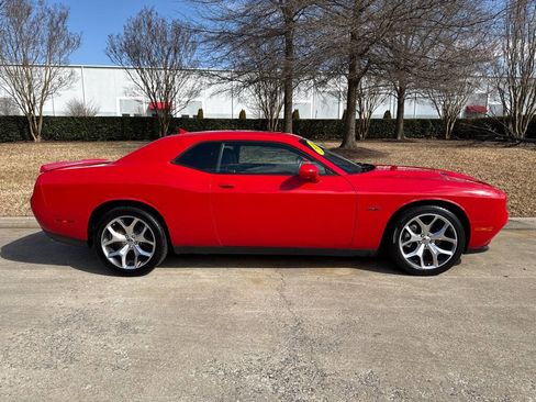 Used 2016 Dodge Challenger R/T Plus image 2