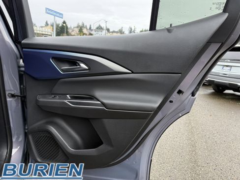 New 2026 Chevrolet Equinox EV LT image 23