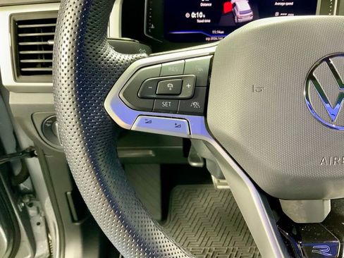 Used 2023 Volkswagen Atlas Cross Sport SEL R-Line image 27