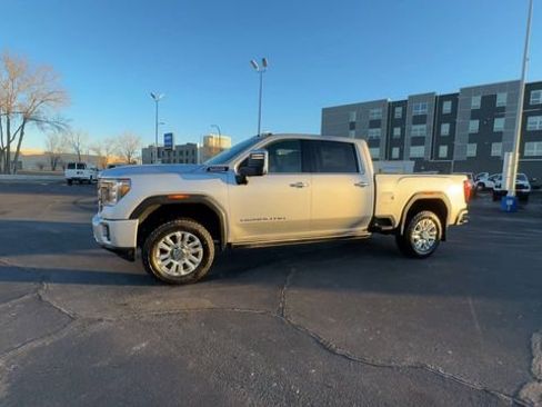 Used 2022 GMC Sierra 2500 Denali w/ Denali Ultimate Package image 4