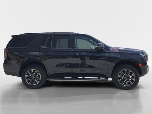 Used 2023 Chevrolet Tahoe Z71 w/ Luxury Package AWD/4WD image 2