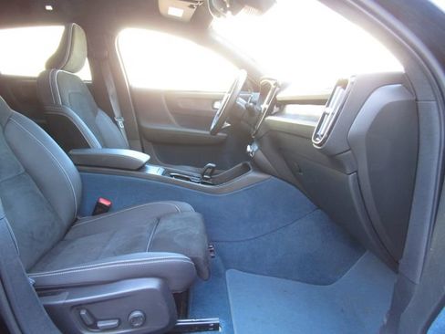 Used 2023 Volvo C40 P8 Recharge Plus AWD/4WD image 18