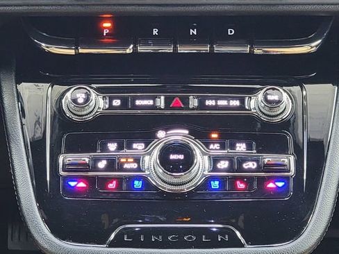 Used 2022 Lincoln Corsair Reserve w/ Equipment Group 201A image 26