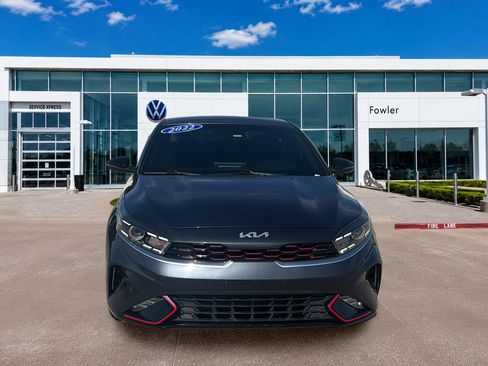 Used 2022 Kia Forte GT-Line FWD image 2