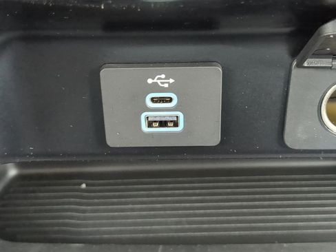 New 2025 Ford F550 2WD Regular Cab Super Duty w/ XL Chrome Package image 19