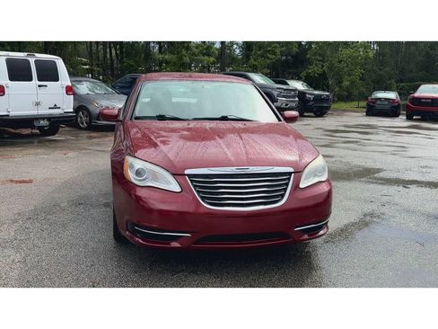 Used 2013 Chrysler 200 Touring FWD image 3