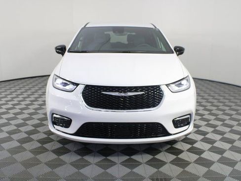 New 2026 Chrysler Pacifica Select image 29