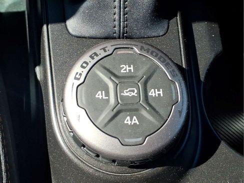 Used 2023 Ford Bronco Badlands w/ Sasquatch Package AWD/4WD image 23