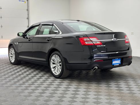 Used 2018 Ford Taurus Limited FWD image 11