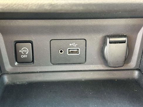 Used 2024 Nissan Sentra S image 31