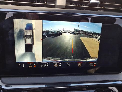 Used 2026 GMC Sierra 2500 AT4X image 13