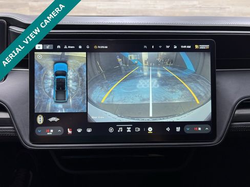 Used 2025 Rivian R1T Adventure image 7