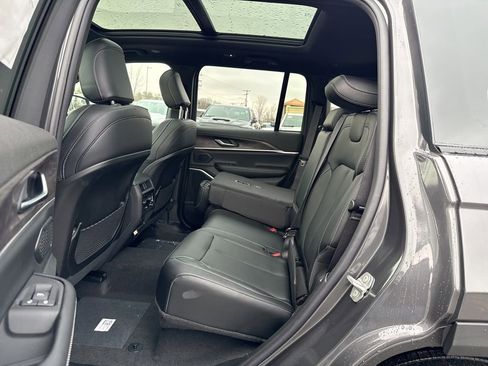 New 2026 Jeep Grand Cherokee Limited AWD/4WD image 25