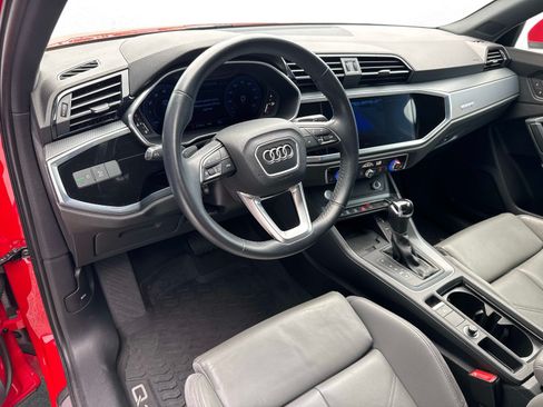 Used 2019 Audi Q3 2.0T Premium Plus AWD/4WD image 23