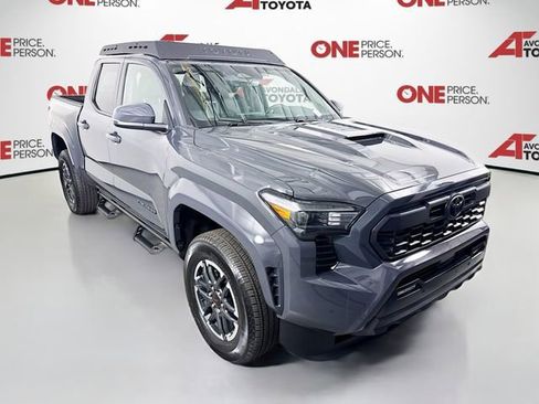 Used 2024 Toyota Tacoma TRD Sport w/ TRD Sport Upgrade Package AWD/4WD image 1