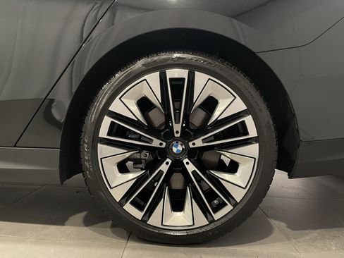 Used 2026 BMW 540i xDrive AWD/4WD image 8
