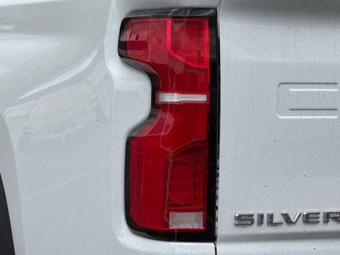 Used 2024 Chevrolet Silverado 2500 LTZ w/ LTZ Convenience Package image 47