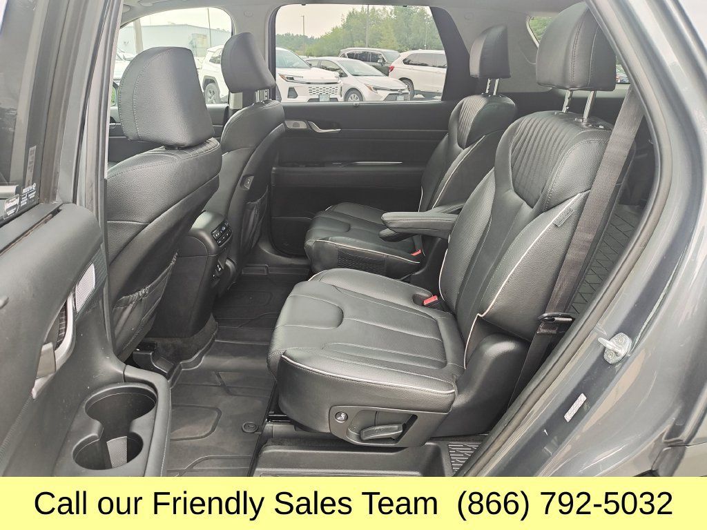 Used 2023 Hyundai Palisade Limited w/ Cargo Package AWD/4WD image 25