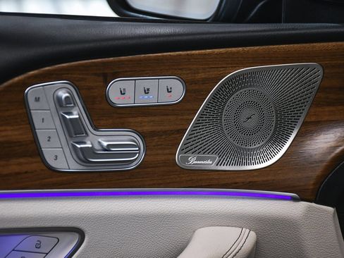 Used 2024 Mercedes-Benz GLE 350 4MATIC image 10