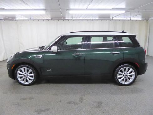 Used 2019 MINI Cooper Clubman ALL4 w/ Premium Package image 4