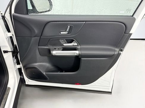 New 2026 Mercedes-Benz GLB 250 image 23