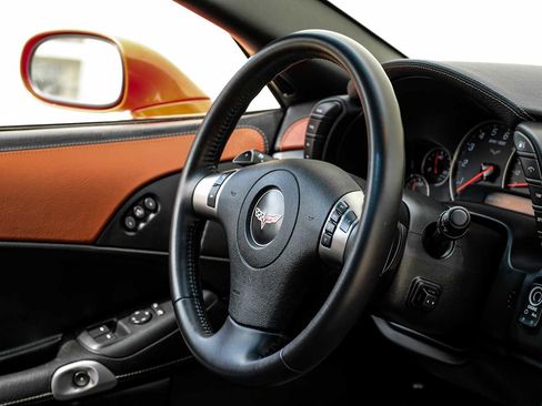 Used 2010 Chevrolet Corvette Grand Sport w/ Preferred Equipment Group image 16