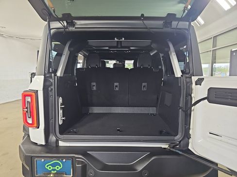 Used 2023 Ford Bronco Wildtrak AWD/4WD image 15