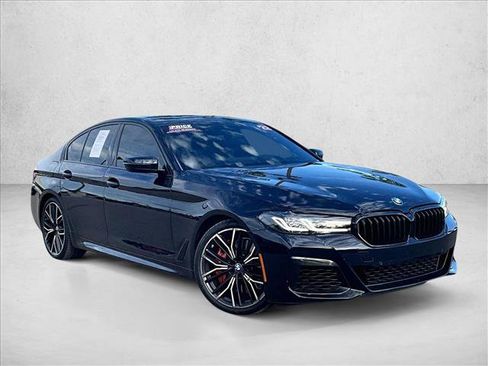 Used 2022 BMW M550i xDrive w/ Executive Package image 12