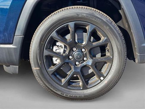 New 2026 Jeep Compass Latitude AWD/4WD image 11