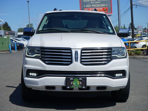 Used 2016 Lincoln Navigator Select AWD/4WD image 8