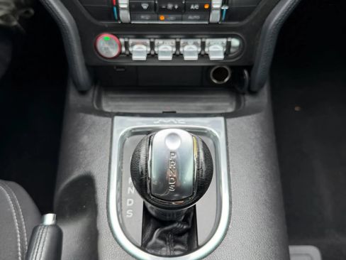 Used 2019 Ford Mustang Coupe w/ Equipment Group 101A RWD image 22