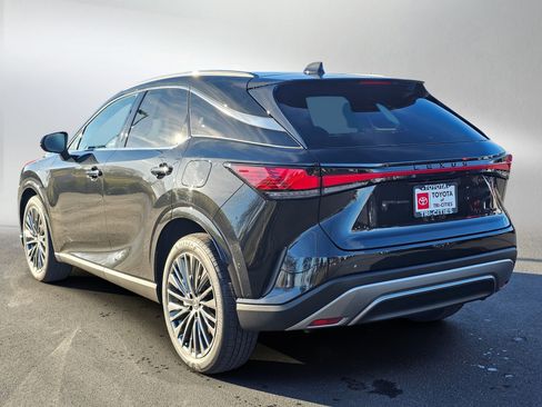 Used 2026 Lexus RX 450h Luxury w/ Convenience Package image 3