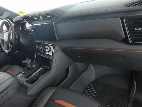 Used 2025 GMC Sierra 1500 AT4 w/ AT4 Preferred Package image 30