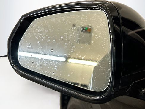 Used 2023 BMW X1 xDrive28i AWD/4WD image 16