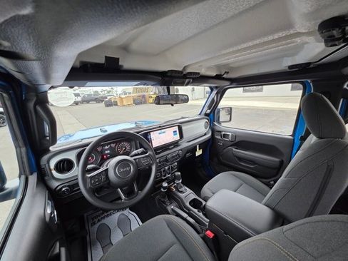 New 2026 Jeep Gladiator Sport image 21