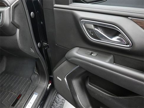 Used 2022 Chevrolet Tahoe Z71 w/ Luxury Package image 26