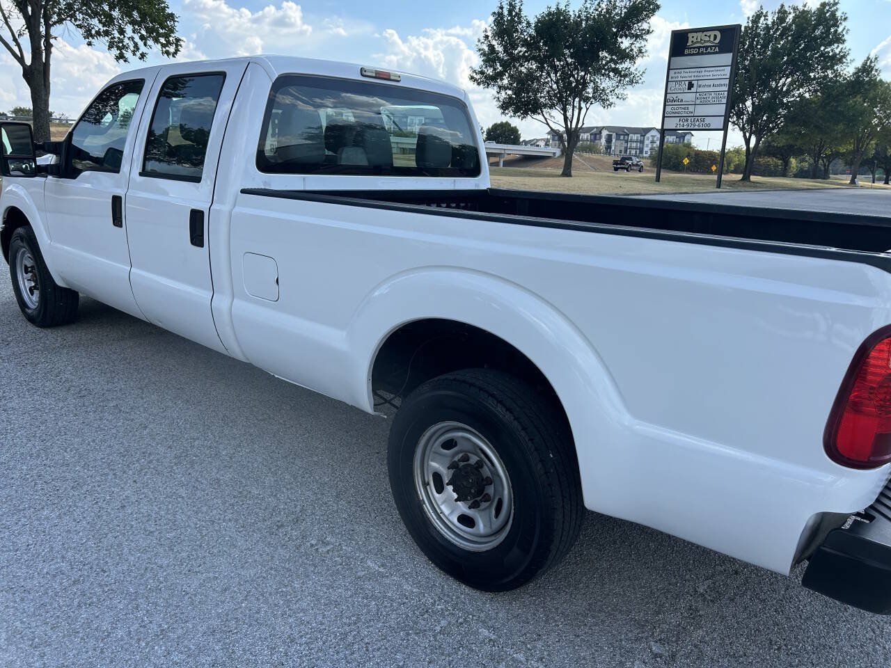 Used 2015 Ford F250 XL RWD image 9