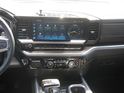 Used 2026 Chevrolet Silverado 1500 RST AWD/4WD image 16