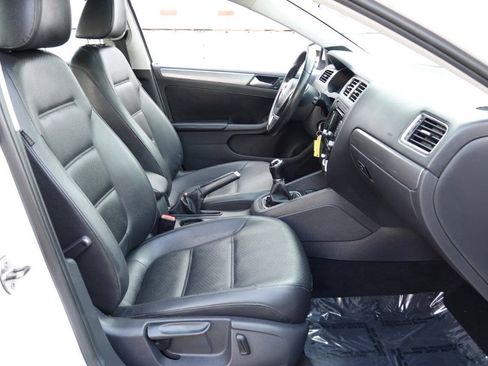 Used 2014 Volkswagen Jetta TDI FWD image 76