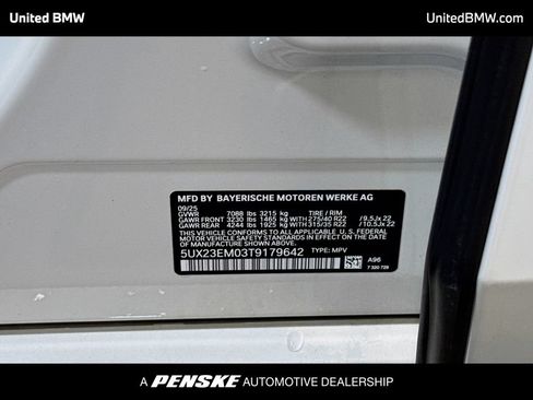 Used 2026 BMW X7 xDrive40i w/ M Sport Package AWD/4WD image 16