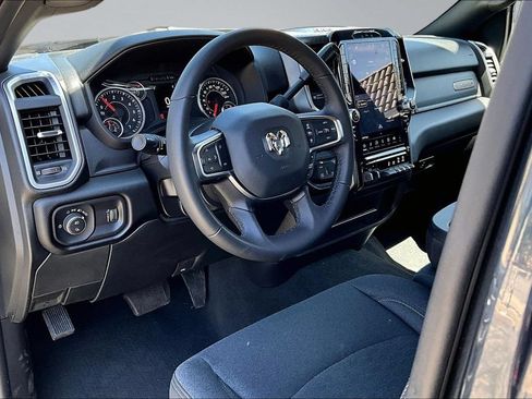 Certified 2025 RAM 2500 Big Horn AWD/4WD image 4