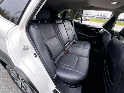 Used 2024 Subaru Outback Limited image 21